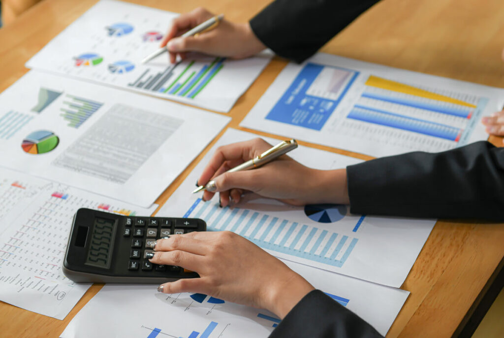 データを分析する会計士・税理士 資格US